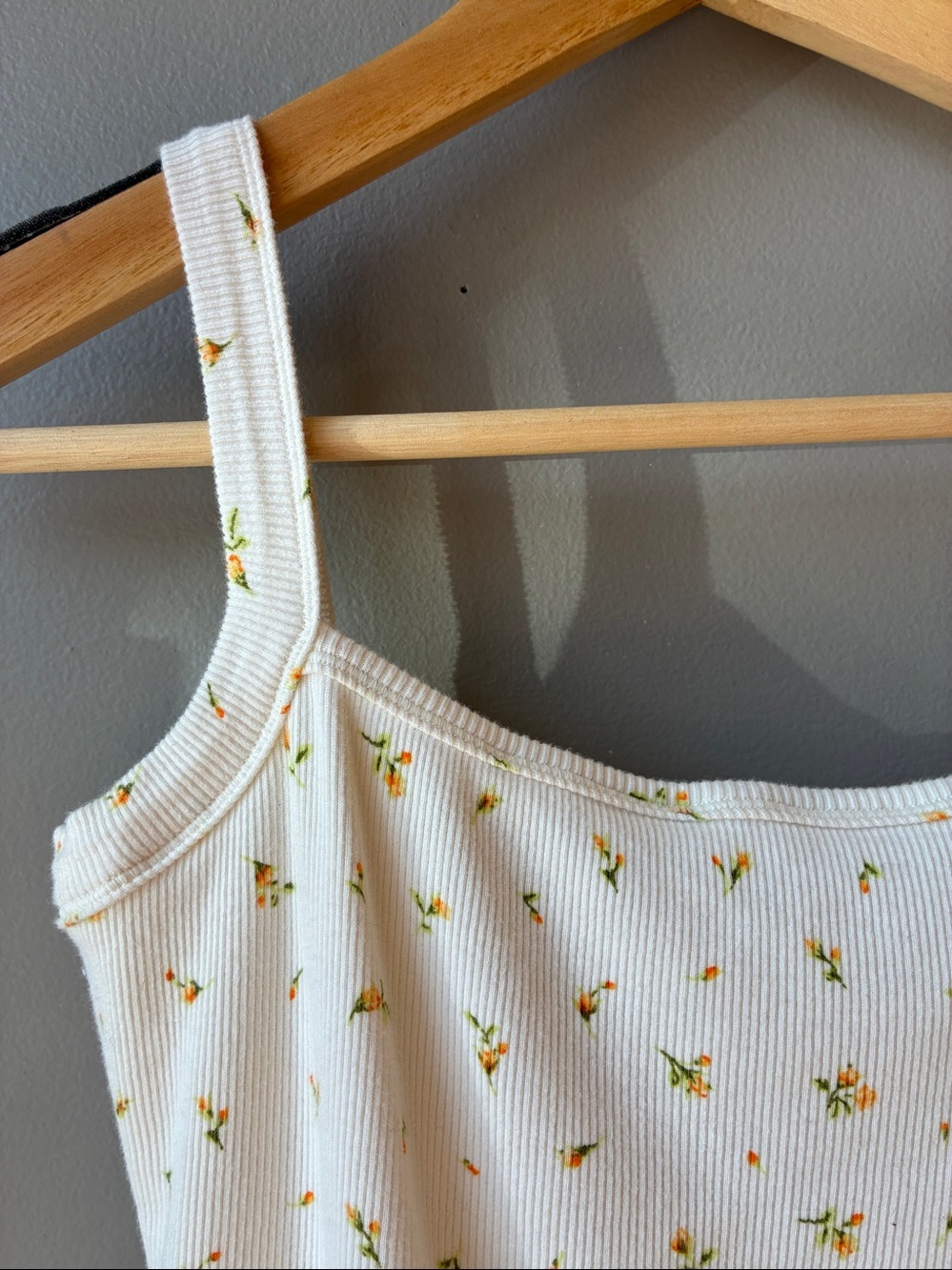 Skims Cream Yellow Floral Ribbed Tank Romper Onesie, Large - Picture 3 of 5